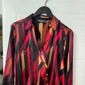 Title: Karl Lagerfeld Geometric Print Blouse – NWT Size Medium